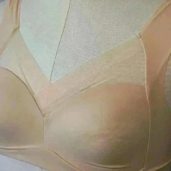 New. 3-pack Pull On Bras. Size Large. Stretch. Pink, Black, Grey. Lace Detail. - Picture 6 of 11